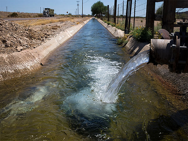 Researchers reveal oldest groundwaters on Earth contain energy sources for life