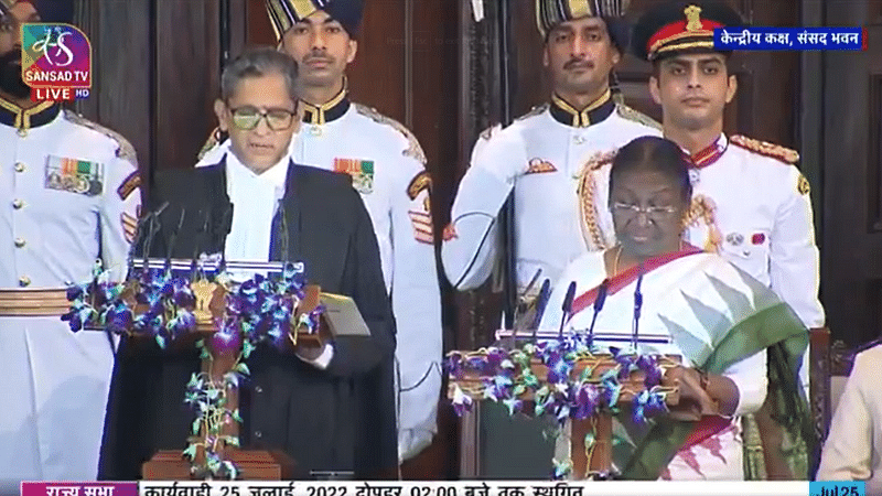 Ramana administers oath to President Droupadi Murmu