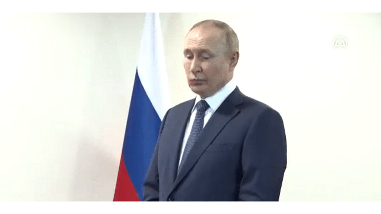 Payback? Turkey’s Erdogan keeps Putin waiting ‘awkwardly’ in front of media