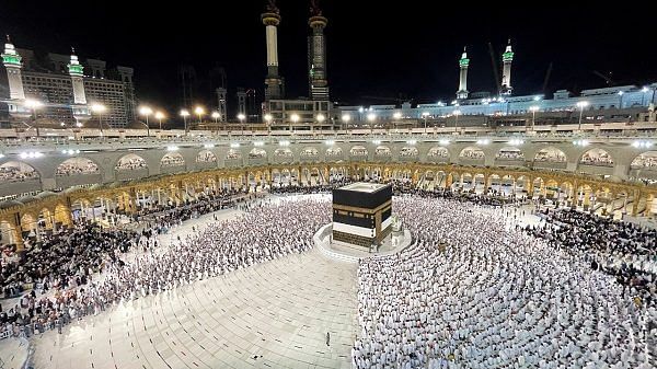 Thousands of maskless Muslim pilgrims kick start largest Hajj of COVID era in Saudi Arabia 