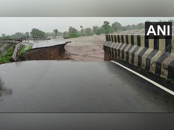 Gujarat: A bridge collapsed in Chhota Udaipur amid heavy rains