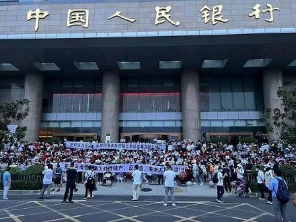 China's Henan bank crisis: Despite promises, banks fail to repay depositors