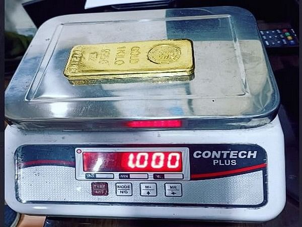 Customs seize 1 Kg gold at Jaipur International Airport