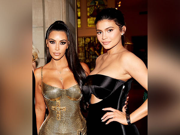Kim Kardashian Playfully Calls Out Kylie Jenner for Failing to Tag