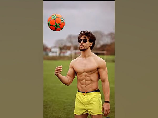 Tiger Shroff Flaunts His Shirtless Body In Latest Video Theprint