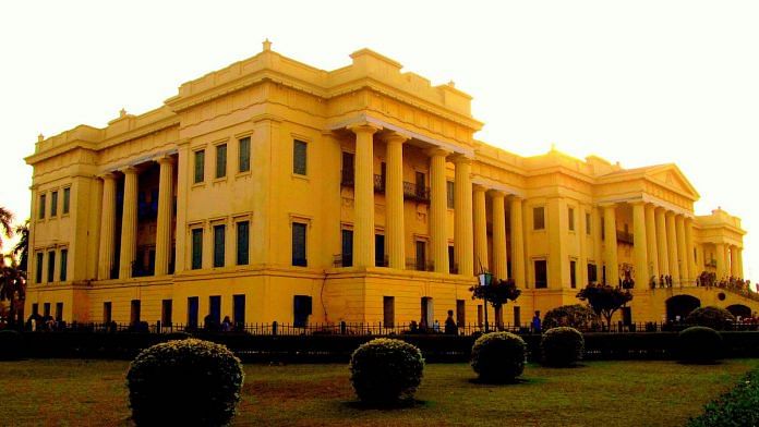 The Hazarduari Palace Museum, Murshidabad | Wikimedia Commons