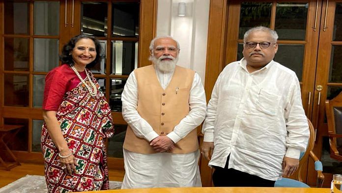 File photo of S Quacquarelli Symonds Ltd MD Nunzio Quacquarelli and investor Rakesh Jhunjhunwala (far left) called on Prime Minister Narendra Modi in New Delhi | ANI 