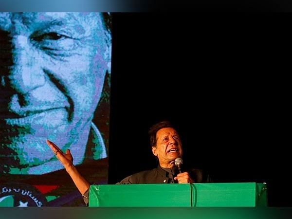 Pakistan media body bans live broadcast of Imran Khan's speeches