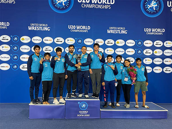 PM Modi praises wrestlers on winning medals at U20 Junior World Wrestling Championships