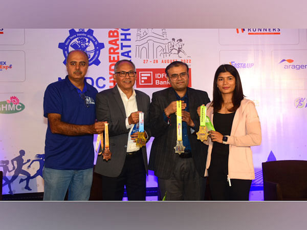 Hyderabad Runners Society unveils Finishers Medal of NMDC Hyderabad Marathon 2022