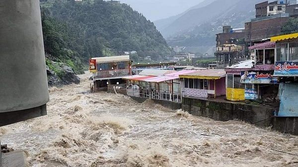 Pakistan floods: Over 33mn people affected, 6.4mn in dire need of aid, says WHO