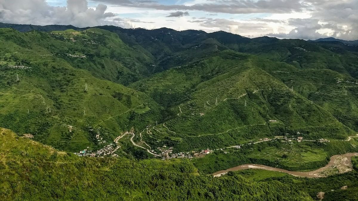 U'khand panel to back laws to discourage nonnatives from buying land