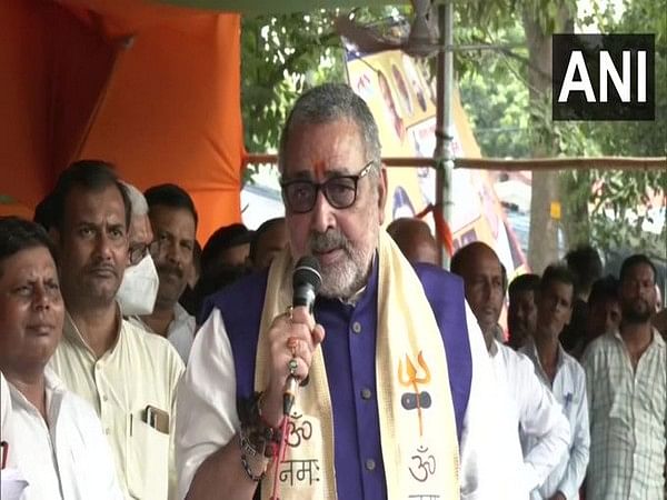 Union minister Giriraj Singh takes jibe at Nitish Kumar; says time will reveal his prime ministerial ambitions