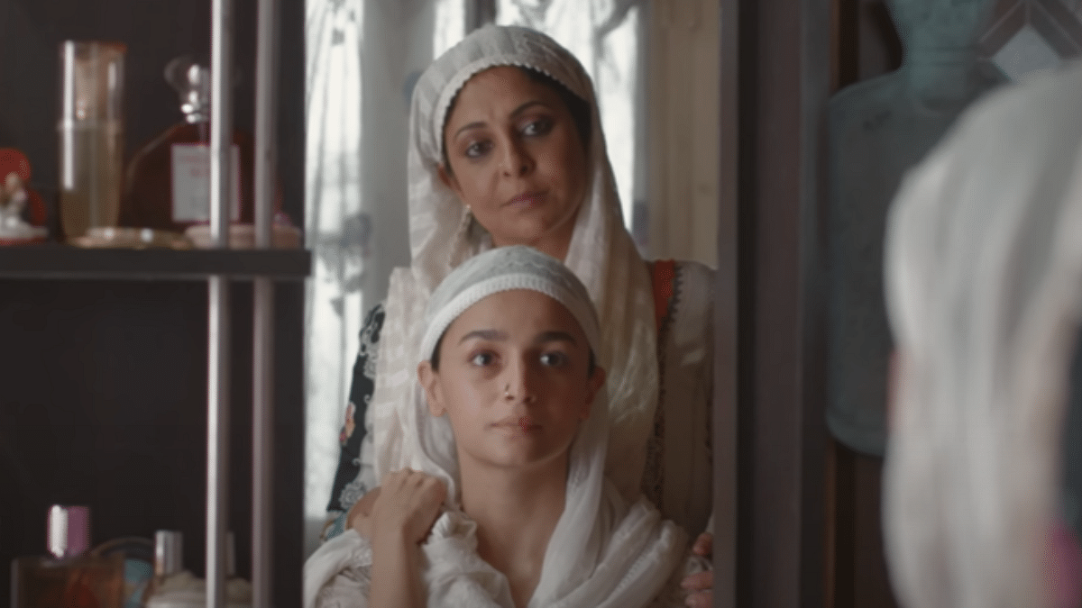 Netflix's Darlings is a treat. A dark comedy pulled off by Alia Bhatt and  Shefali Shah