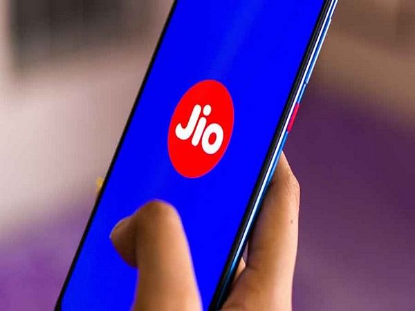 Reliance Jio accounts for 58.65 per cent of total Rs 1.5 lakh crore mop-ups in 5G auction
