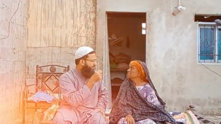 A viral video brought together a mother in Pakistan, daughter in India. Thank the neighbour