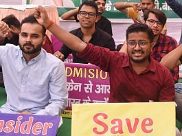 Students who returned from Ukraine organise a dharna at Delhi's Ramlila Maidan demanding enrolment in Indian medical courses | ANI