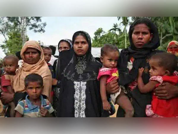 Hardeep Singh Puri hails govt's decision to shift Rohingya refugees to EWS flats in New Delhi