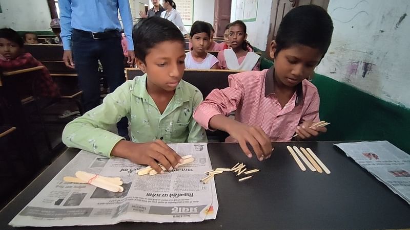 Students learning using matchsticks and ice-cream sticks | Urjita Bhardwaj | ThePrint