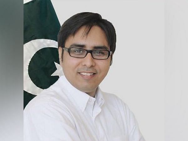 Pakistan: Imran Khan's close aide Shahbaz Gill arrested