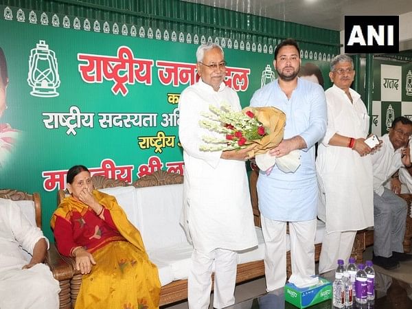 Oath taking ceremony of new Bihar govt tomorrow, says RJD