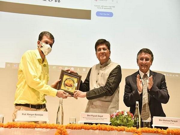  Union Minister Piyush Goyal inaugurates Public Systems Lab at IIT Delhi