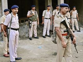 Representational image| Police personnel during a raid in Pathanamthitta | PTI