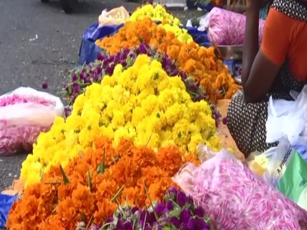 Flower business booms in Kochi ahead of the Onam season