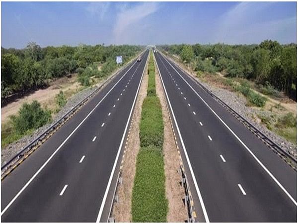 Tech trial run for e-vehicles starts on Delhi-Jaipur expressway ...