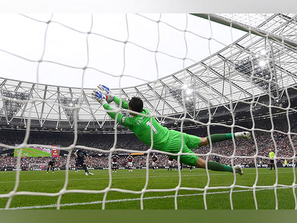 Premier League, EFL fixtures postpone in mark of respect following death of Queen