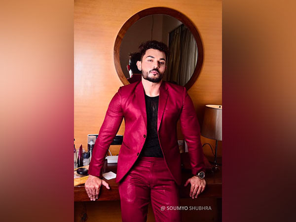 Bengali fame Sourav Nandi to debut in Bollywood music video directed by R.Raja