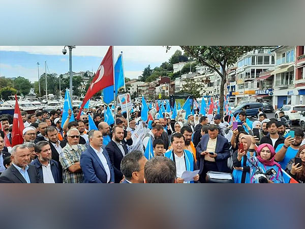 Uyghurs, Turks in Istanbul demonstrate against 'Hunger Genocide' in China