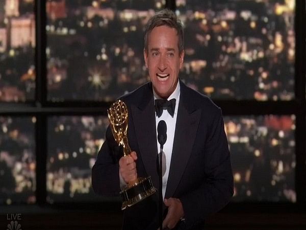  'Succession' star Matthew Macfadyen takes home Emmy trophy for Outstanding Supporting Actor 