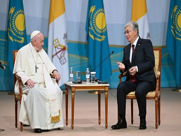 Pope Francis lauds Kazakhstan's role in promoting dialogue and peace
