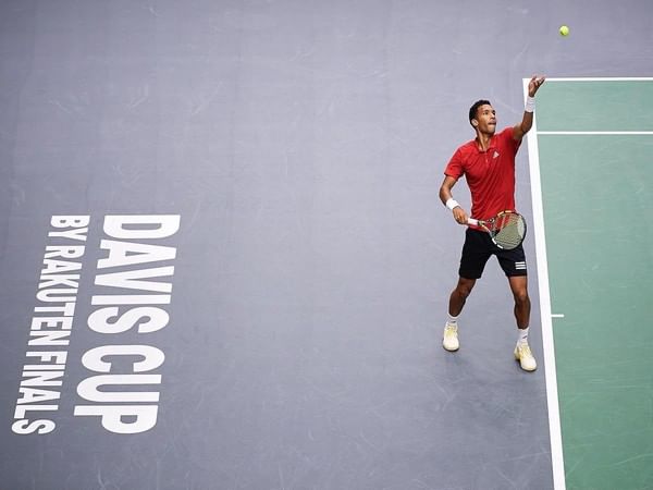 Davis Cup: Felix Auger-Aliassime defeats World No. 1 Carlos Alcaraz, leads Canada past Spain