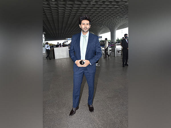 Suited, booted Kartik Aaryan is here to make you swoon with new pics