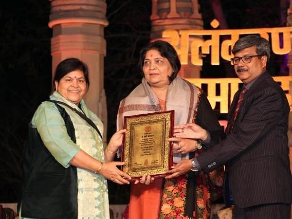 First classical solo Santoor player Dr Varsha Agarwal mesmerizes audiences at Rajasthan Forum's Desert Storm series in Jaipur
