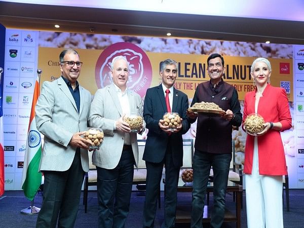 Walnuts from Chile new season launched in India