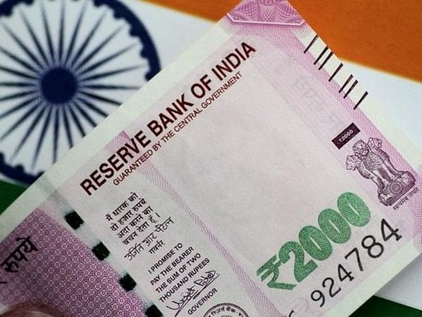 Rupee falls to record low vs dollar after US Fed hike