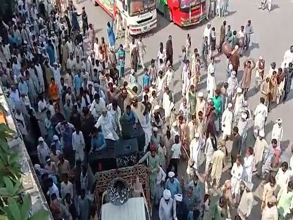 Pakistan: Thousands of farmers hold protests in Islamabad amid economic hardships