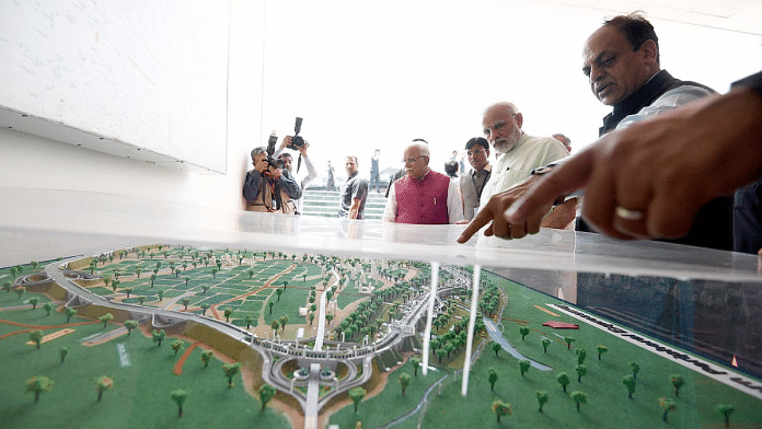 PM Narendra Modi at the event marking the dedication of Eastern Peripheral Expressway to the Nation, at Baghpat, in Uttar Pradesh | Wikimedia Commons