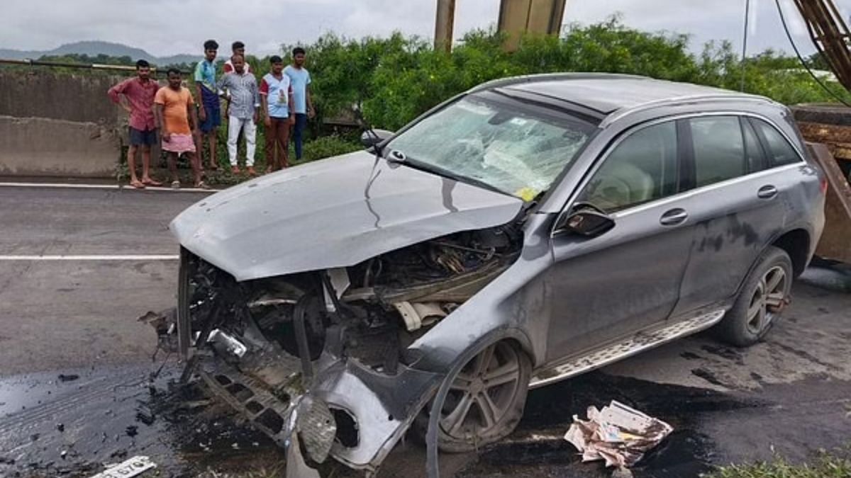 Feature Image (25) Visuals from the Cyrus Mistry accident site in Palghar | ANI