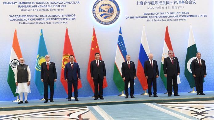 PM Modi (far left) and Xi Jinping (centre) at the SCO summit in Samarkand | Twitter/@narendramodi