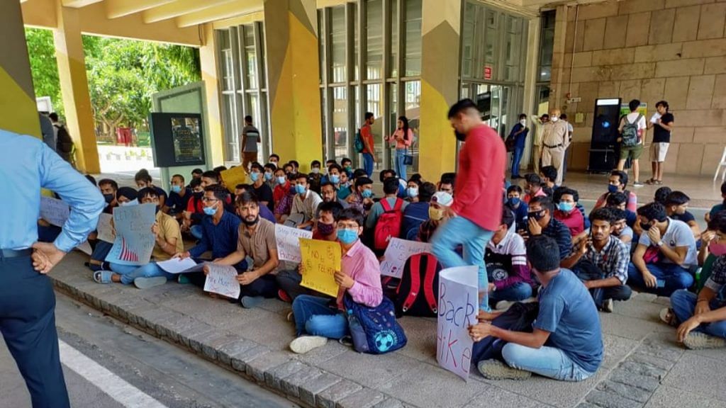 Students staging a protest against fee hike at IIT, Delhi on 1 September 2022 | Twitter @against_fee_hik