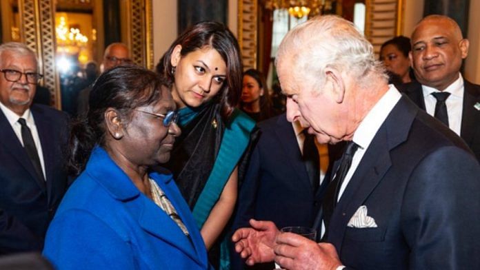 President of India Droupadi Murmu meets King Charles III at a reception held at Buckingham Palace on 18 September 2022 | Photo: Twitter/@HCI_London