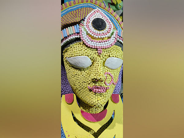 Durga Idol Colourful Handicrafts For Sale In Pingla Village Stock Photo -  Download Image Now - iStock
