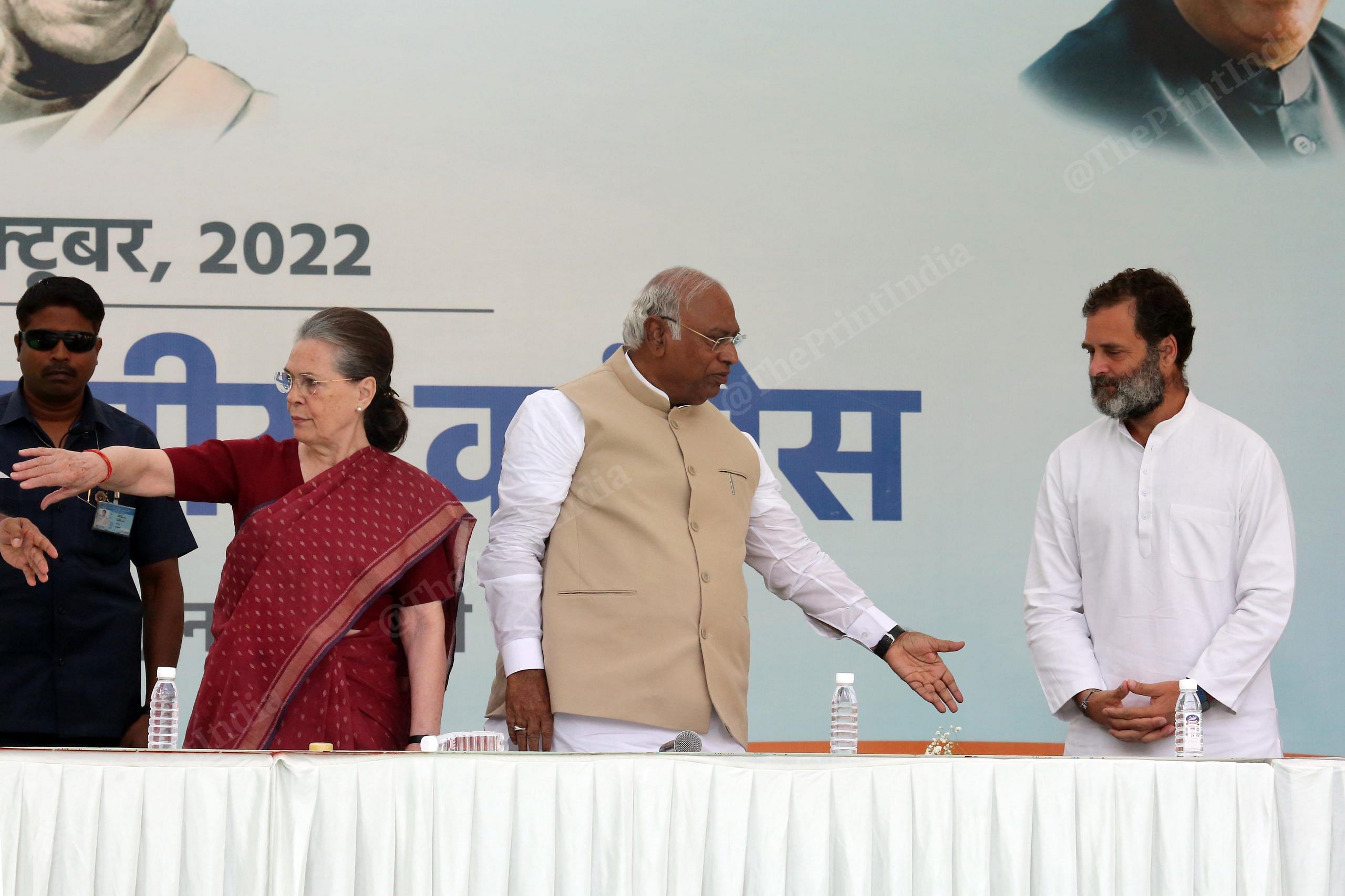 Congress President-elect Mallikarjun Kharge with former party president Sonia Gandhi, and party MP Rahul Gandhi during a ceremony for presentation of certificate of election to him, at AICC Headquarters | Praveen Jain | ThePrint