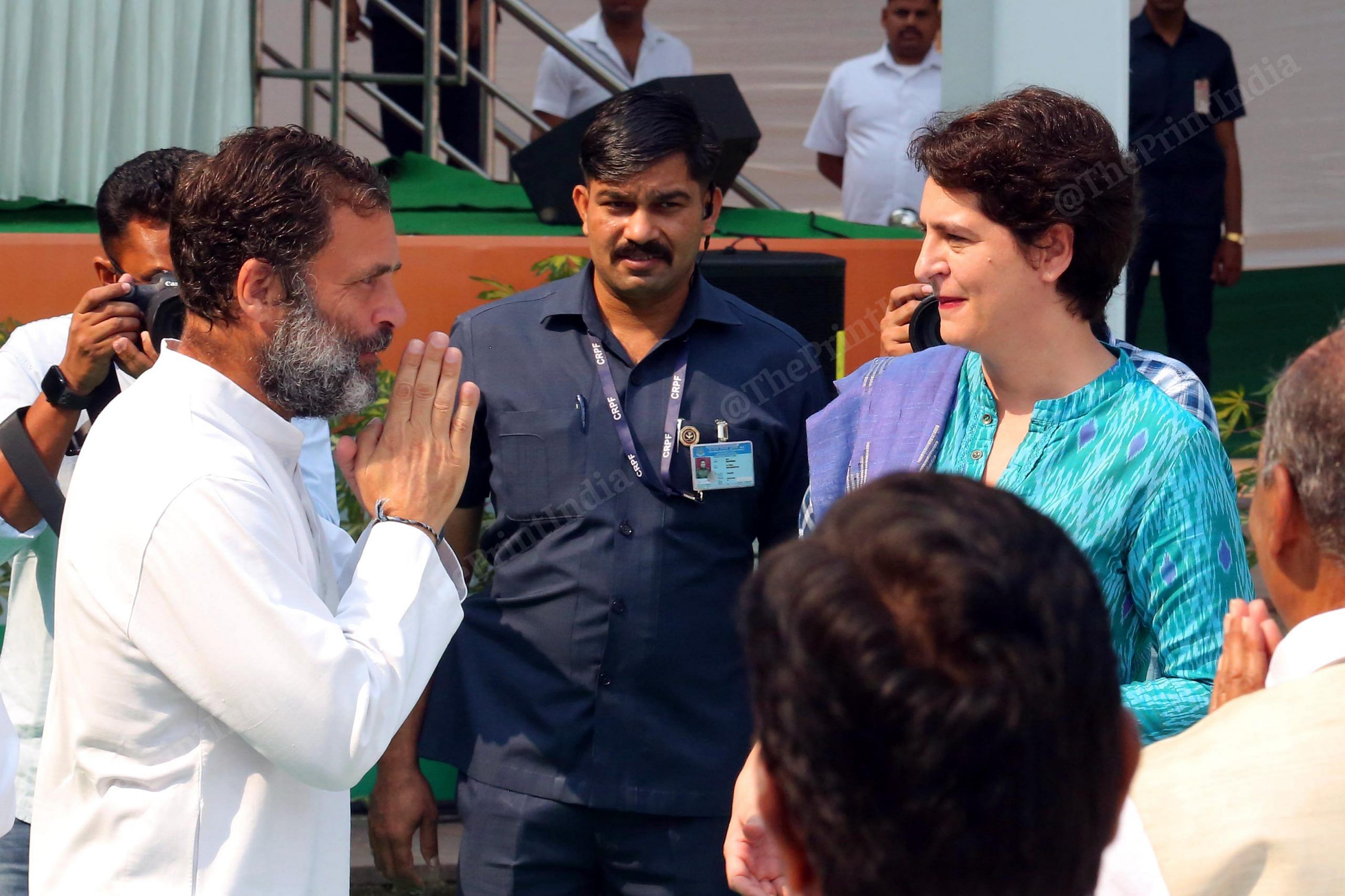 Congress Leader Rahul Gandhi greeting her sister Priyanka Gandhi during a event at AICC Headquarters | Praveen Jain | ThePrint