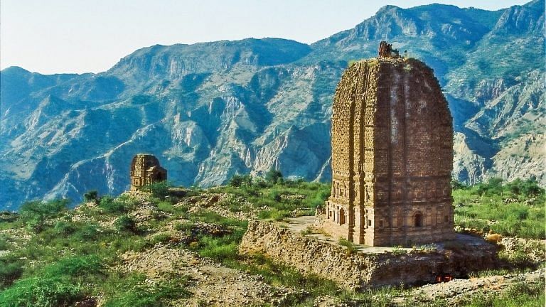 Muslim Coins with Shiva’s bull: The strange world of the Hindu Turk Shahs