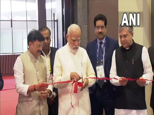 PM Modi launches 5G services at 6th India Mobile Congress